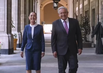 Claudia Sheinbaum felicita a López Obrador por sus 71 años