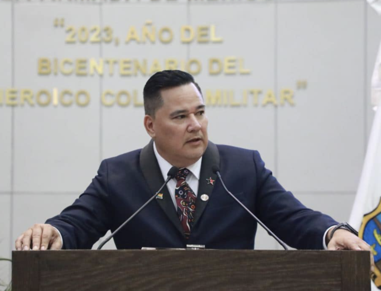 Después de tres quincenas, pide licencia del Diputado plurinominal de Morena Alberto Lara Bazaldúa