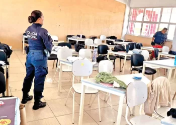 Alumno de primaria detona arma en un salón de clases en Torreón, Coahuila