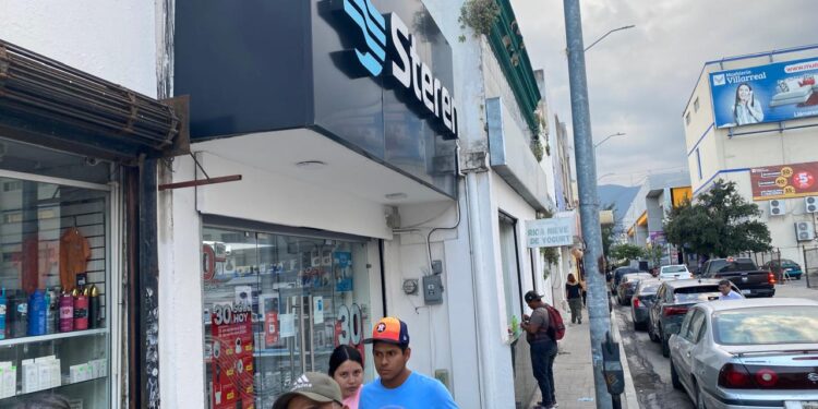 Victorenses salen a la “caza” de las ofertas en el arranque del “Buen Fin 2024”