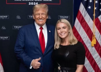 Trump nombra a la joven Karoline Leavitt secretaria de prensa de la Casa Blanca