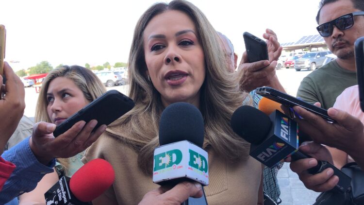 Ordenan aprehensión de miembros del gabinete del exgobernador Francisco García Cabeza de Vaca