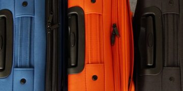 Cae en Linares sujeto que llevaba dos maletas con armas de fuego en un autobús de pasajeros