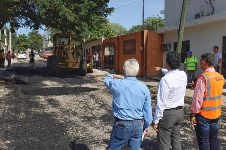 Lleva Gobierno de Victoria mejoras en servicios públicos y urbanos a colonias del sur.