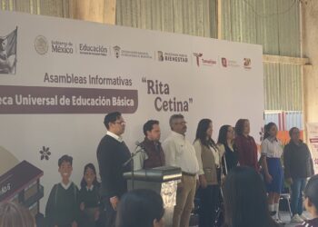 Realizan asambleas informativas en secundarias sobre la beca universal “Rita Cetina”