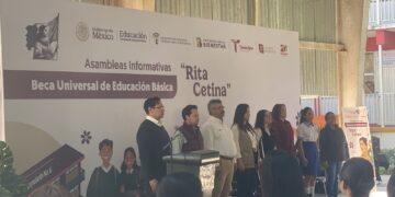 Realizan asambleas informativas en secundarias sobre la beca universal “Rita Cetina”