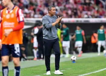 Chivas se queda sin técnico; le da las gracias a Arturo Ortega