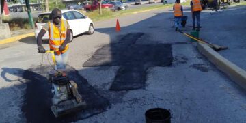 Llevan el programa de bacheo a diez colonias más de Cd. Victoria.