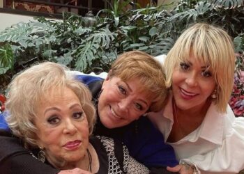 Le detectan nueva bacteria a Silvia Pinal y seguirá hospitalizada, revela Sylvia Pasquel