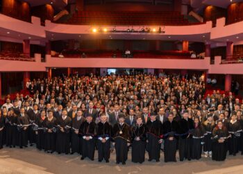 Entrega el Rector de la UAT Dámaso Anaya reconocimientos al mérito universitario 2024