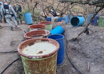 Aseguran narcolaboratorio con capacidad para elaborar 6 millones de dosis de metanfetamina