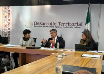 Acuerdan Américo Villarreal y SEDATU fortalecer regularización de predios urbanos en Tamaulipas
