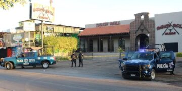 Delincuentes atacan restaurantes y una clínica en Culiacán