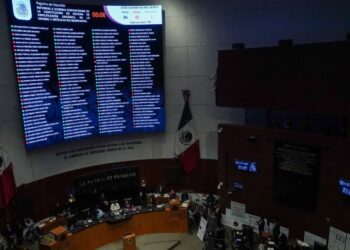 Senado aprueba la desaparición de siete órganos autónomos en México