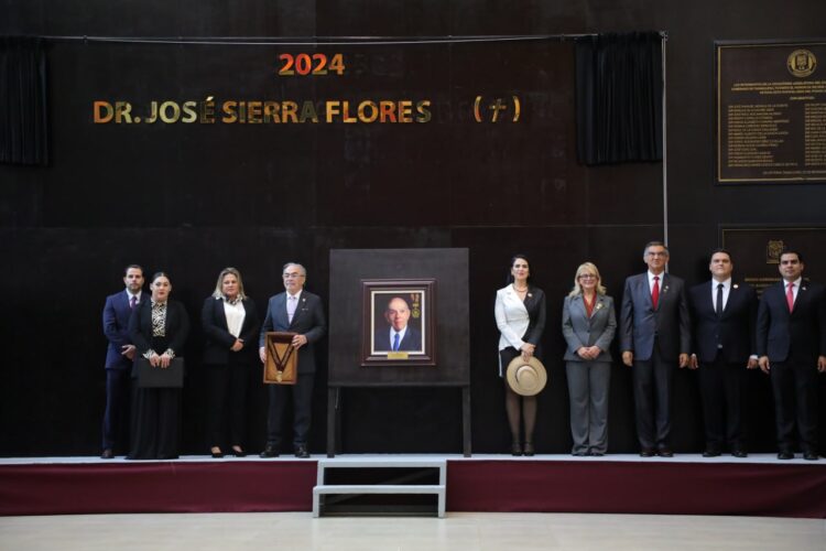 Entrega Congreso Medalla “Luis García de Arellano” 2024 postmortem al tampiqueño José Sierra Flores