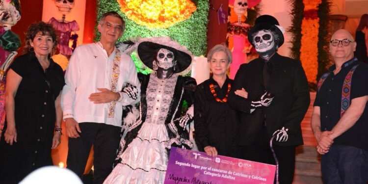 Américo Villarreal y María Santiago fortalecen tradiciones del Día de Muertos en Tamaulipas
