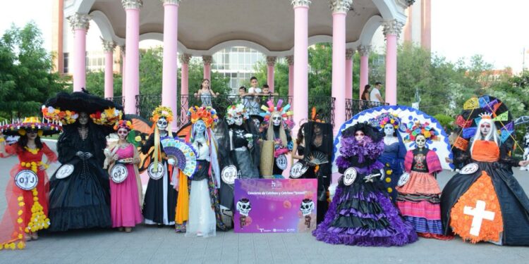 Américo Villarreal y María Santiago fortalecen tradiciones del Día de Muertos en Tamaulipas