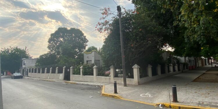 Luces y sombras del Paseo Alameda Francisco I. Madero (El 17) de Cd. Victoria, Tamaulipas