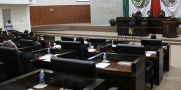 Morenistas desechan iniciativa que podría obligar a Ayuntamientos a contratar jóvenes recién egresados de Universidad