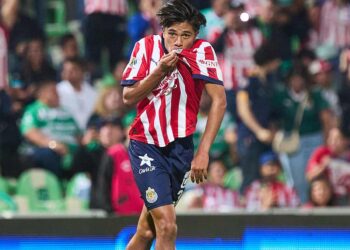 Chivas cumple ante Santos y asegura su pase a la fase final