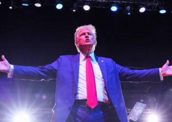 Trump suma 210 votos electores mientras Harris alcanza los 112: medios de EU