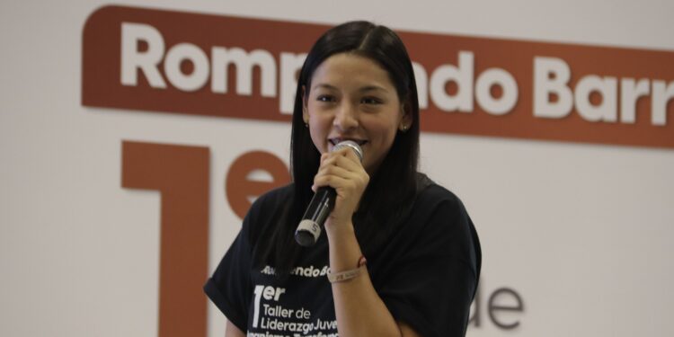 Queremos que nuestros estudiantes sean líderes con un profundo sentido humanista: Dámaso Anaya