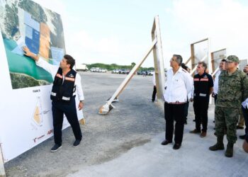 Supervisa gobernador Américo Villarreal avances del Puerto del Norte en Matamoros, Tamaulipas