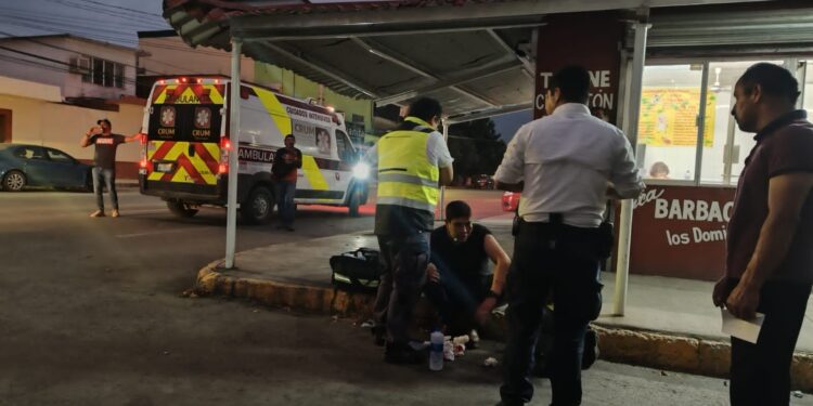 Choque con volcadura en el crucero del 10 y Aldama de Cd. Victoria