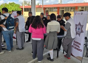 Concientiza Guardia Estatal de Género a adolescentes sobre violencia en el noviazgo