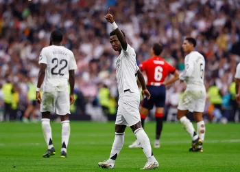 El Real Madrid resurge con goleada; ‘hat-trick’ de Vinícius