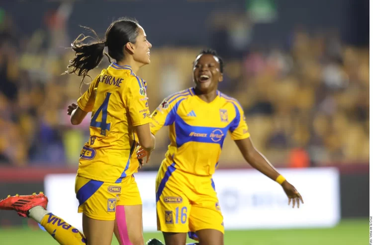 Tigres Femenil arrasa 7-1 a Pumas y avanza a semifinales del Apertura 2024