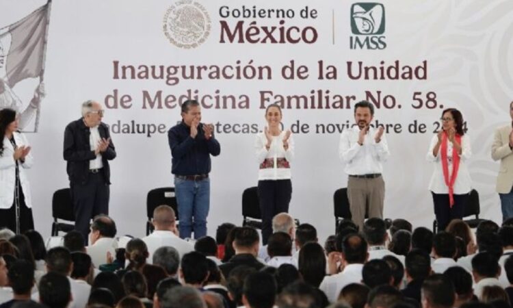 Claudia Sheinbaum reconoce a Zoé Robledo y destaca su labor en el IMSS y el IMSS Bienestar