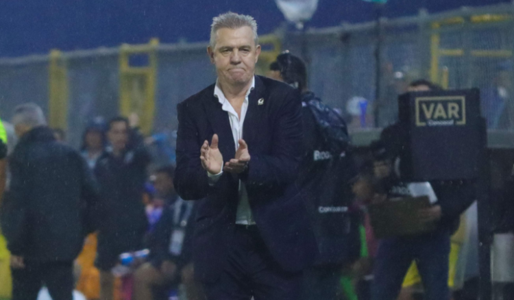 Críticas de Jorge Salomón hacia Javier Aguirre