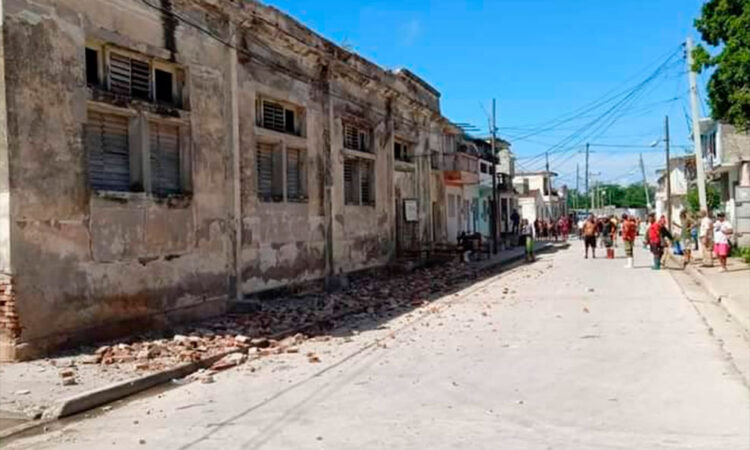 Doble sismo en Cuba deja 7 heridos y daños masivos
