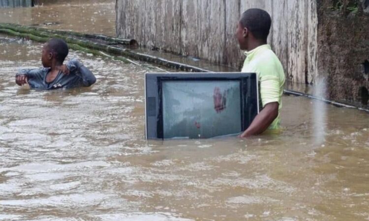 Lluvias en Colombia afectan a 46.000 familias