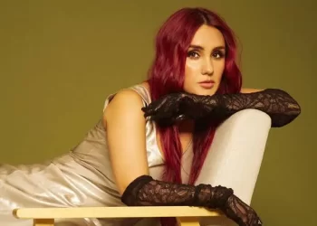 Dulce María renueva su contrato con Sony Music