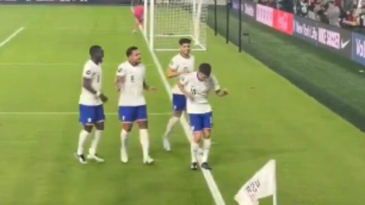 Pulisic revienta las redes tras celebrar un gol con un baile de Donald Trump