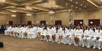 Entrega la UAT en Matamoros la generación 2019-2024 de médicos cirujanos