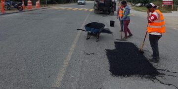 Con trabajos de bacheo y rastreo, Gobierno de Victoria mejora movilidad urbana