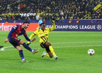 Barcelona acaricia los octavos de Champions tras vencer 3-2 al Dortmund