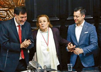 La tamaulipeca Ninfa Deándar Martínez recibe medalla “Belisario Domínguez” del Senado