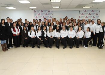 Presentan Primer Informe de los Servicios Nacionales de Salud Pública