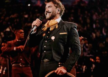 Alejandro Fernández “El Potrillo” rompe silencio sobre los rumores de su sexualidad