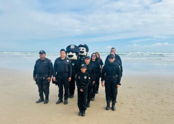 Guardia Estatal de la Zona Sur cumple a menor el sueño de ser “Policía por un Día”