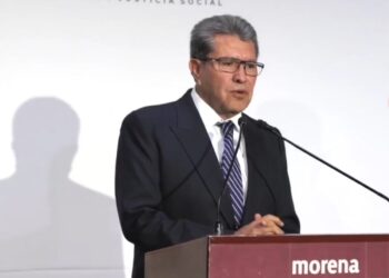 ‘Amor y paz’: Ricardo Monreal a Adán Augusto