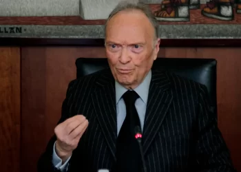 Osiel Cárdenas Guillén cumplirá con sentencias en México tras ser deportado de EU: FGR