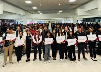 Entrega ITABEC 800 Becas Futuro Tamaulipas, Jóvenes Nivel Superior en Matamoros