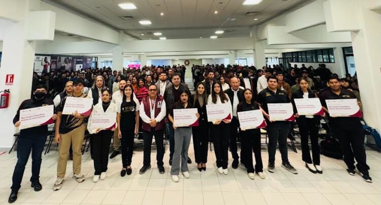 Entrega ITABEC 800 Becas Futuro Tamaulipas, Jóvenes Nivel Superior en Matamoros