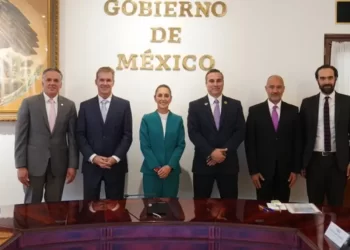 Claudia Sheinbaum se reúne con empresarios canadienses