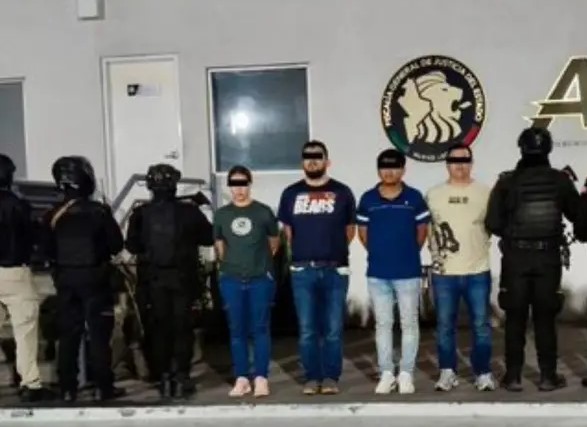 Caen cinco personas por balacera en panteón de Monterrey